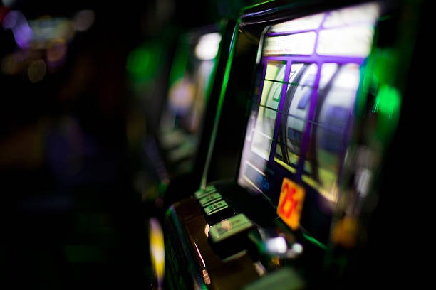 qatarslot AduQ table selection screen showing available games and bet limits